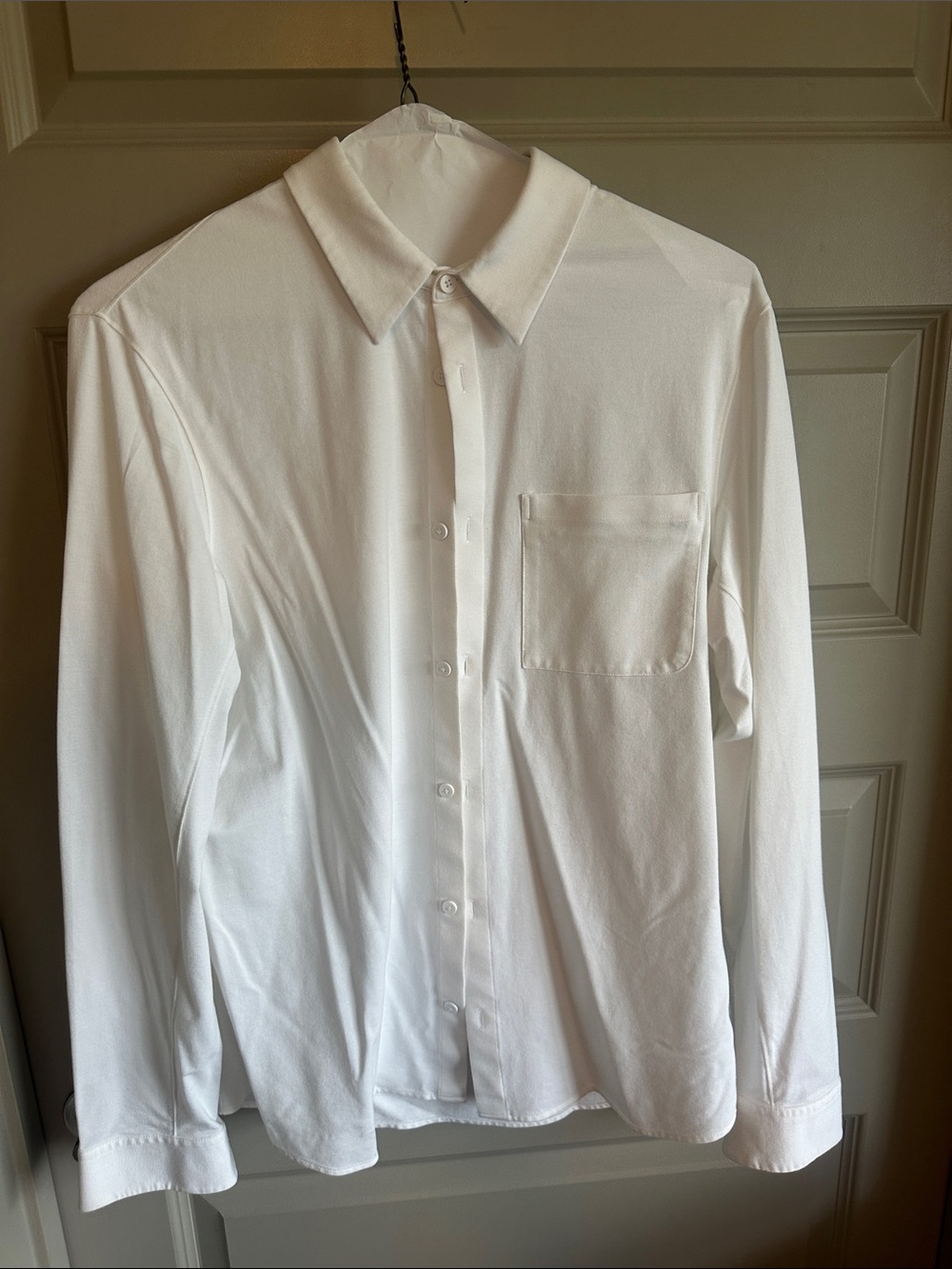 lululemon athletica White Long-Sleeve Casual Button-Down Shirt